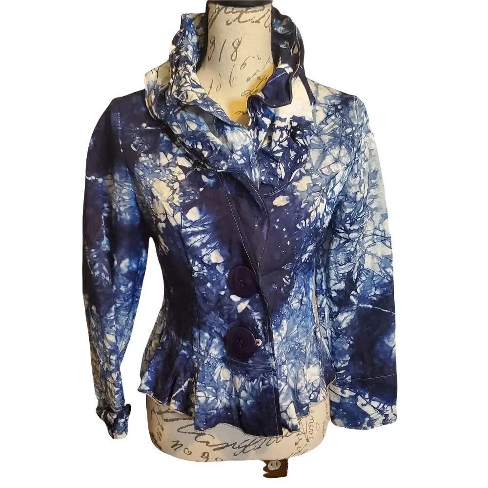 Design Today's Ladies Blue & White Wired Ruffled Fashion Jacket - Size Small